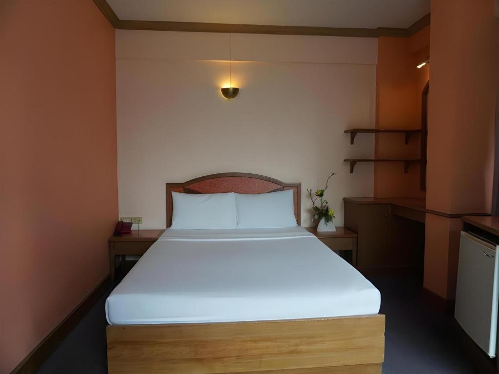 Tanaphat Hatyai Hotel Hat Yai Ngoại thất bức ảnh