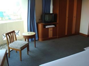 Tanaphat Hatyai Hotel Hat Yai Ngoại thất bức ảnh